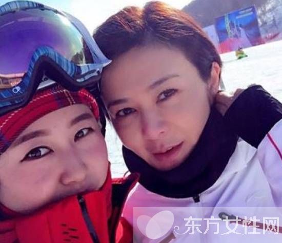 關之琳復出近照曝光 關之琳個人資料