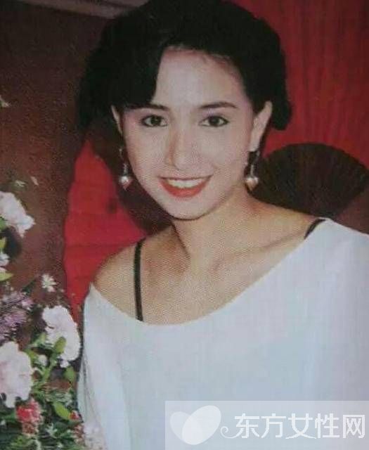 前港姐吳婉芳老公夢(mèng)中猝死 兩人愛情催人淚下