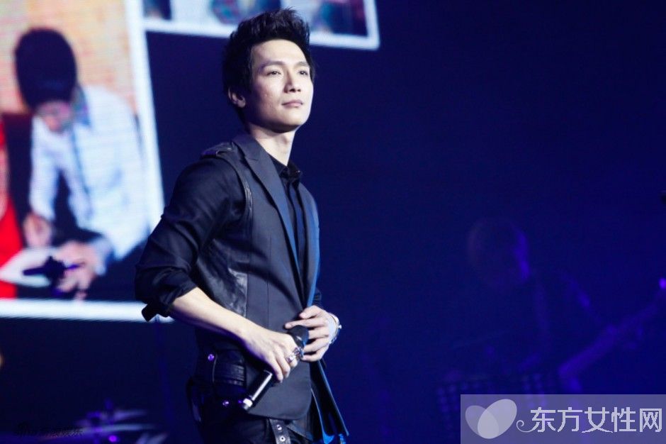 陳楚生近況美好 否認(rèn)美女老婆身價(jià)億萬