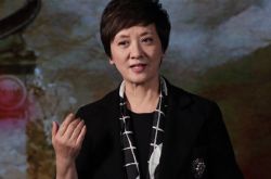 鄧婕怒抽小三事件回顧 鄧婕家世背景大起底