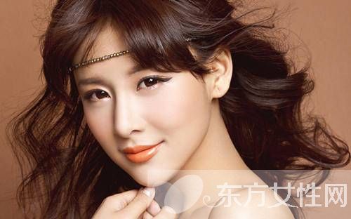 賈青個(gè)人資料 賈青為何半夜和富二代男吵架還上了樓