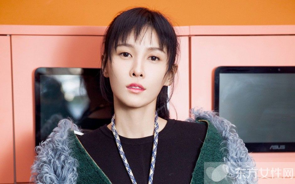 尹正張藍(lán)心曝戀情 當(dāng)街擁吻回家共度春宵