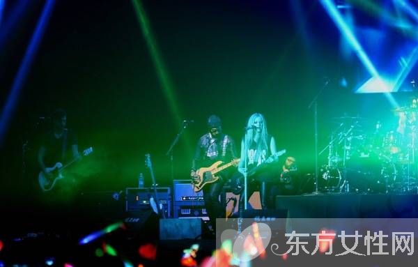 艾薇兒復(fù)出消息曝光 臥床2年終戰(zhàn)勝病魔