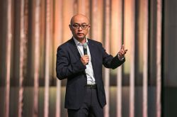 孟非個人資料 漂亮妻子生活照曝光酷似雪姨