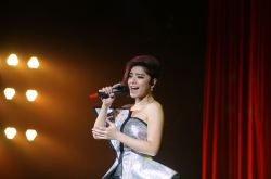 江映蓉整容前后照片令人驚悚 鼻子處驚現(xiàn)針腳痕跡