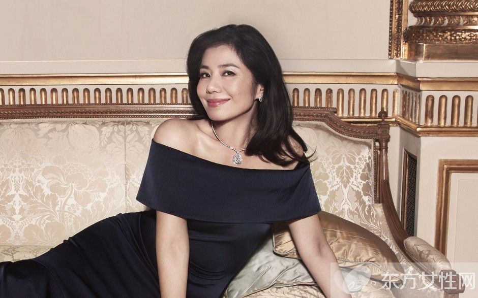 鐘楚紅個(gè)人資料曝光 為圓亡夫遺愿報(bào)讀慕道班