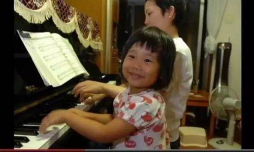 她逼4歲女兒每天做菜 背后故事卻感動了所有人