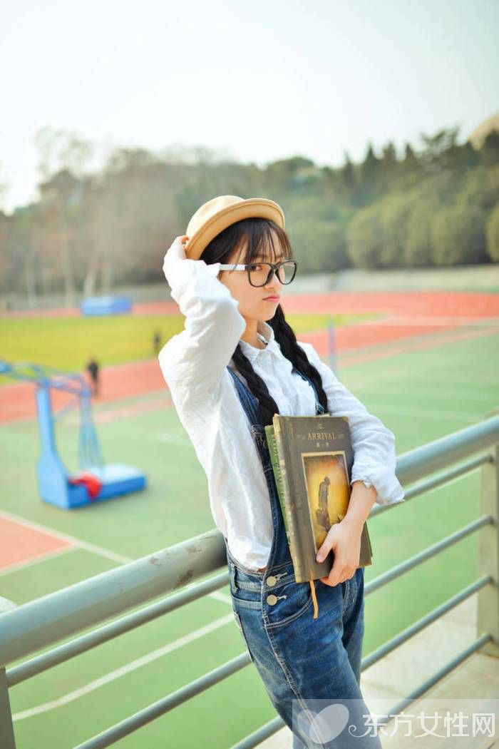 黃燦燦男友張振背景曝光 黃燦燦人物經(jīng)歷介紹