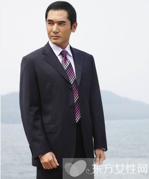 演員方中信個人資料 方中信稱養(yǎng)女兒太貴不敢再生