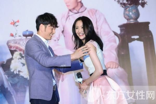 鄭爽后援會解散是怎么回事 粉絲被拋棄已哭暈