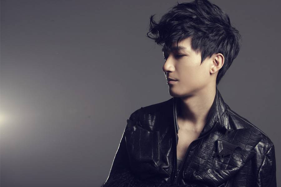 陳楚生近況美好 否認(rèn)美女老婆身價(jià)億萬