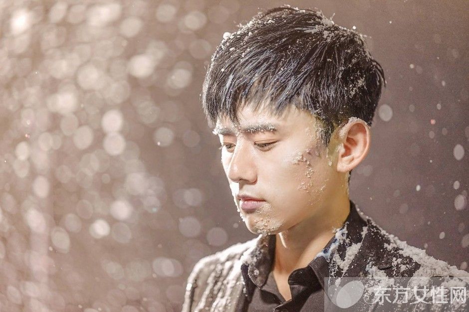 張杰微博小號被曝 畫風(fēng)壓抑負(fù)能量滿滿