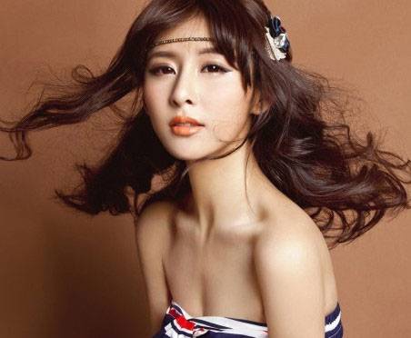 賈青個(gè)人資料 賈青為何半夜和富二代男吵架還上了樓