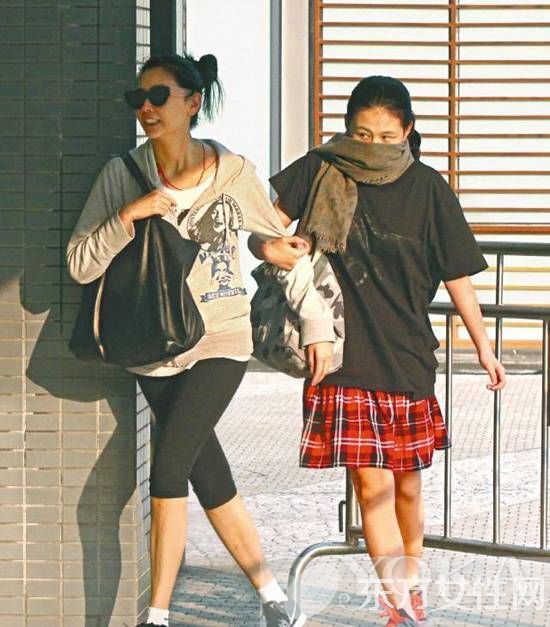 邱淑貞女兒近照曝光 沈月極似母親的五官漂亮極了