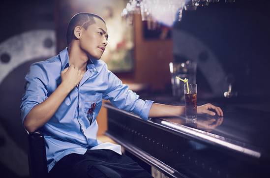 蘇醒李煒事件 女友被睡還拍裸照托奶哥被打