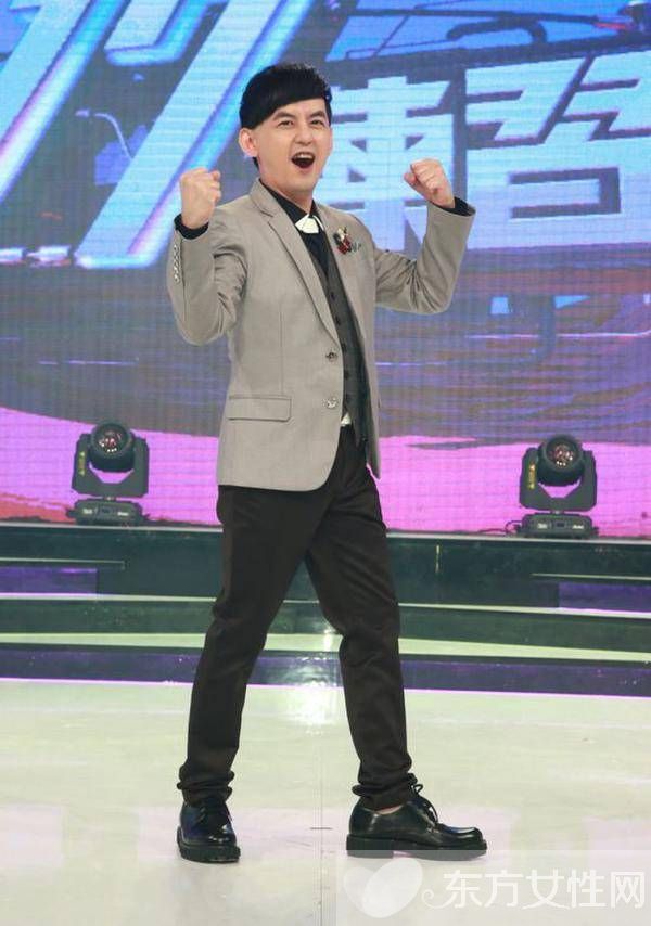 黃子佼女友是誰 情史豐富歷任女友皆貌美如花