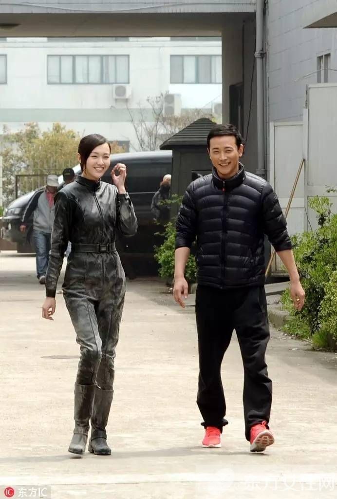 唐嫣羅晉公開訂婚是真的嗎 唐嫣個人資料