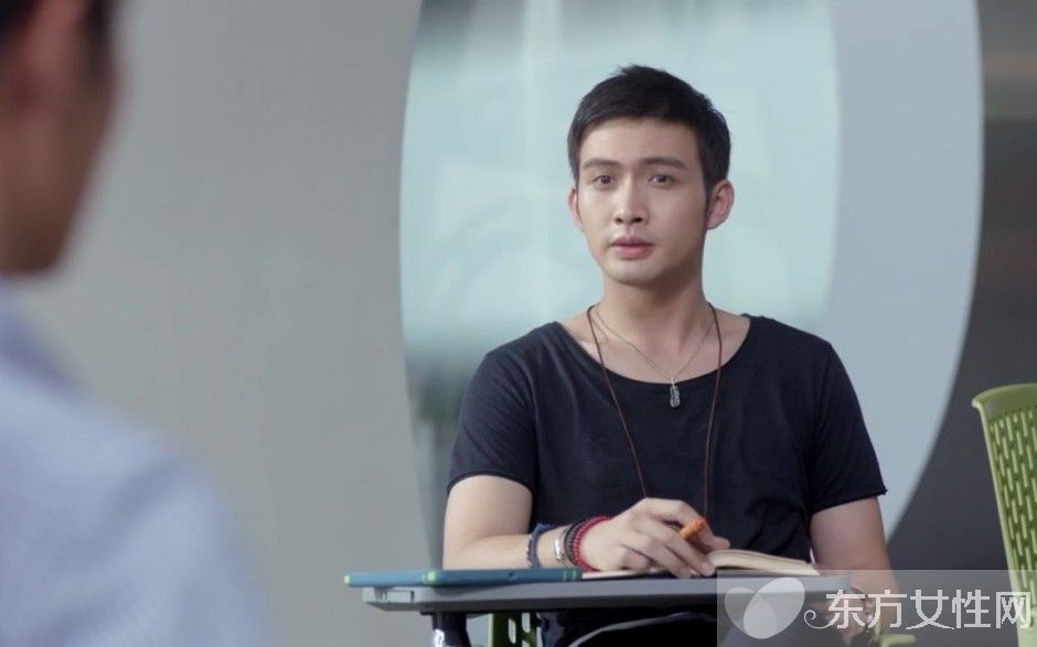 張彬彬年齡身高遭扒 家庭背景曝光父親帥氣逼人