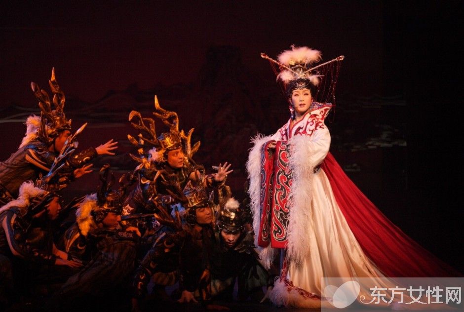 李玉剛出家是真的嗎 李玉剛?cè)尉p聞情史曝光