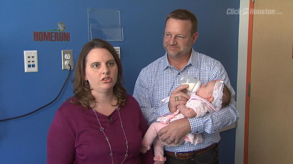 胎兒23周被取出子宮 手術(shù)后放回32周健康出生