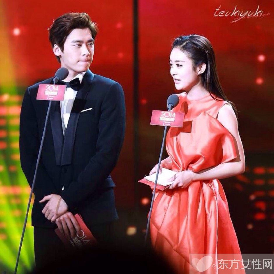 李易峰喜歡趙麗穎嗎 兩人親密自拍關(guān)系非同一般