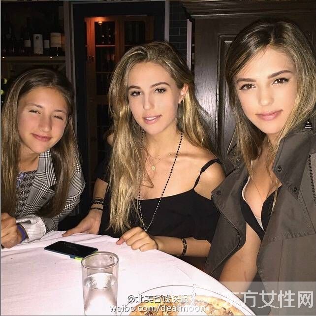 史泰龍的三個女兒個個長相美艷 妥妥的白富美