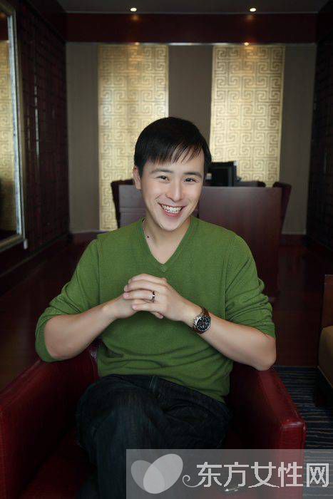 鳳凰衛(wèi)視姜聲揚(yáng)簡介 曝姜聲揚(yáng)背叛蕭莉和同事搞曖昧