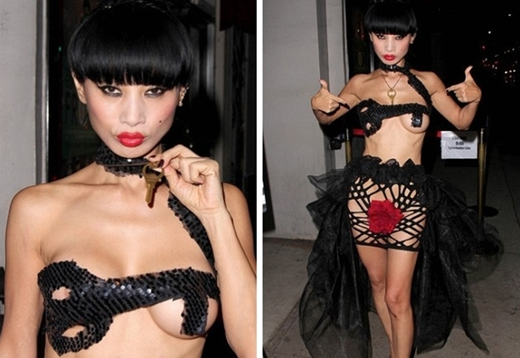 白靈個人資料曝光 54歲露點(diǎn)雷人自摸不停