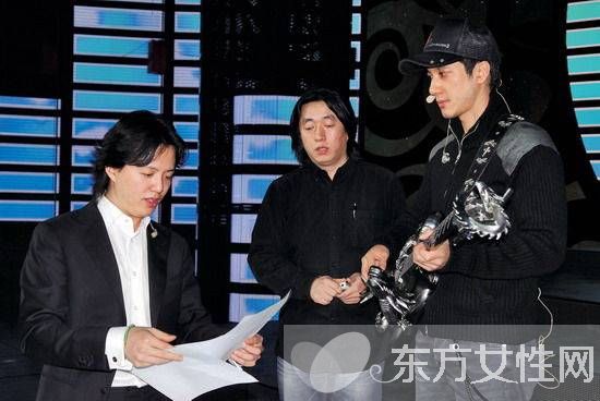 李云迪王力宏什么關系 李云迪王力宏同日公開戀情