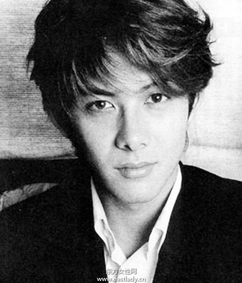 柏原崇佟麗婭親密照曝光 揭柏原崇感情經(jīng)歷