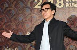 62歲成龍獲奧斯卡獎(jiǎng) 成龍微博發(fā)聲 電話被打爆了