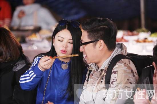 李厚霖打李湘現(xiàn)場(chǎng) 李湘表示不論結(jié)束還是開始都是焦點(diǎn)