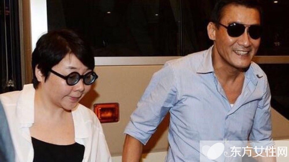 梁家輝老婆是患難時守護他的天使 年過半百仍秀恩愛