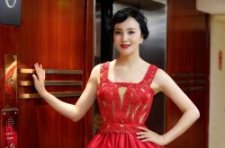 張文慈三級(jí)片不雅圖集曝光 17歲遭迷奸45歲無(wú)人娶