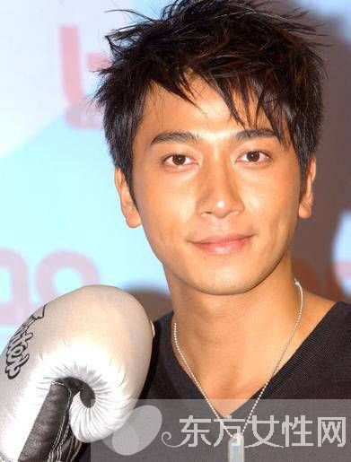 吳卓羲個(gè)人資料 吳卓羲女友傅嘉莉曝光