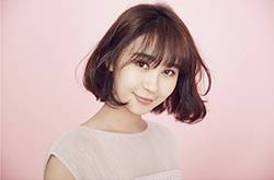 女星紅毯不慎走光露乳暈 成為全場焦點