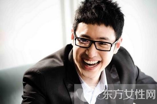 潘瑋柏身高多少 潘瑋珀帶兒子現(xiàn)身引關(guān)注