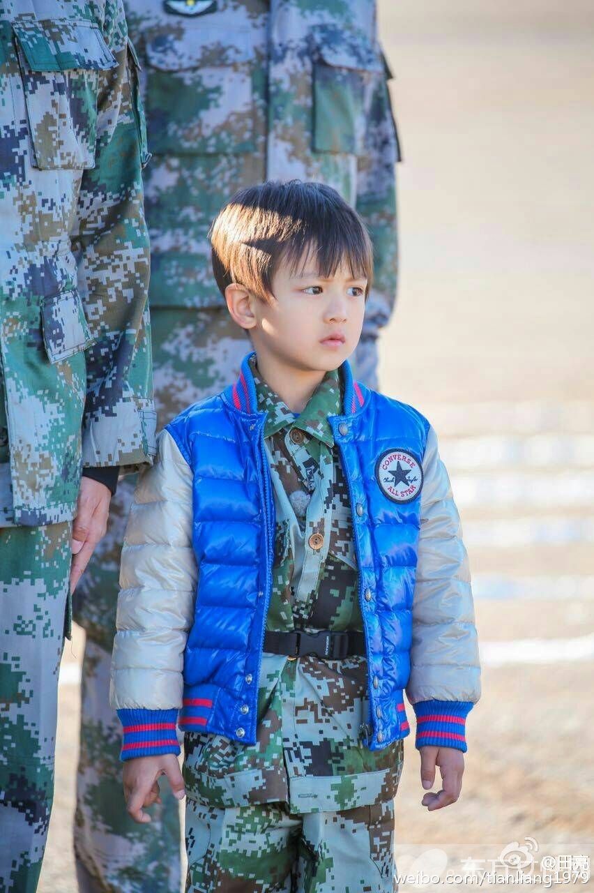 田亮兒子呆萌近照曝光 森蝶抱怨失去寵愛