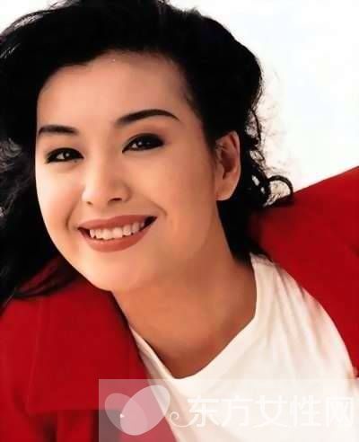 伍詠薇老公練海棠個(gè)人資料 伍詠薇這樣回應(yīng)老公出軌