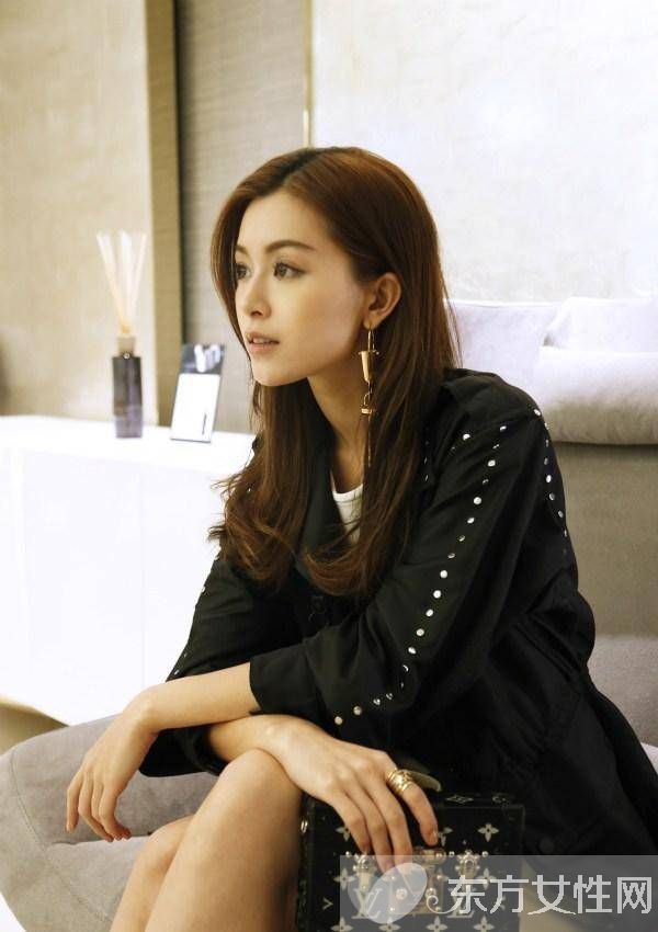 文詠珊個(gè)人資料 楊穎拒與文詠珊合照