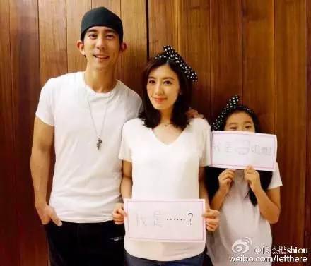 姐弟戀的明星夫妻 甜到不能再甜