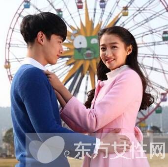 白敬亭關(guān)曉彤是什么關(guān)系 白敬亭自曝未戀愛過