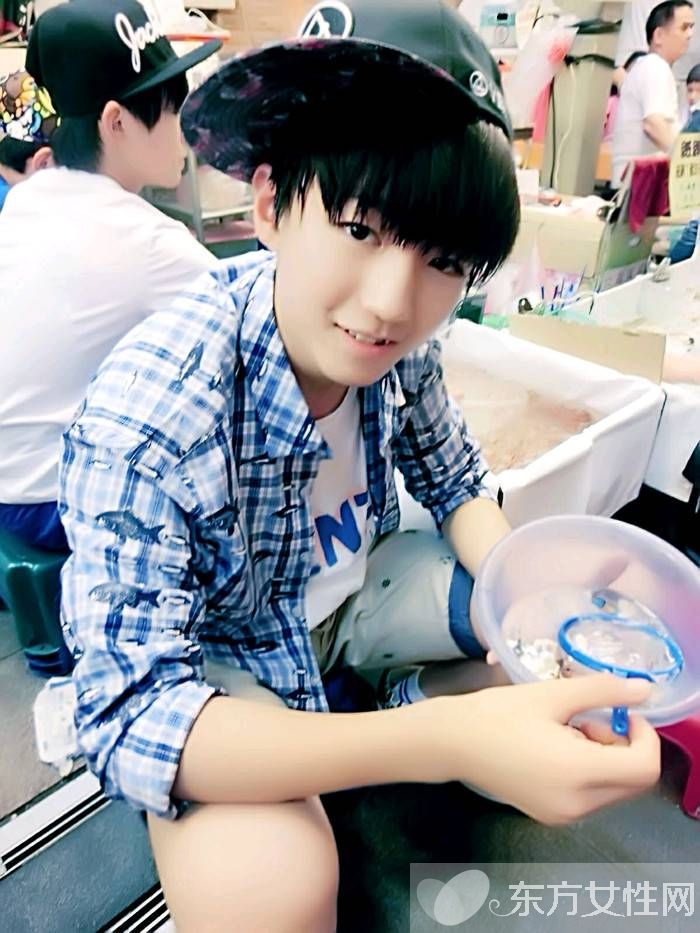 16歲王俊凱曬帥氣生日照 	比王俊凱更帥的男人找不到