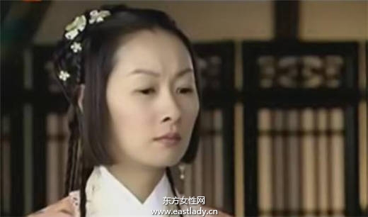 鄭家榆拍三級(jí)片慘遭男友拋棄 復(fù)出后淪為小配角