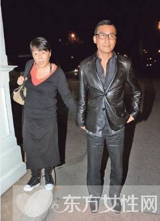 梁家輝老婆是患難時守護他的天使 年過半百仍秀恩愛