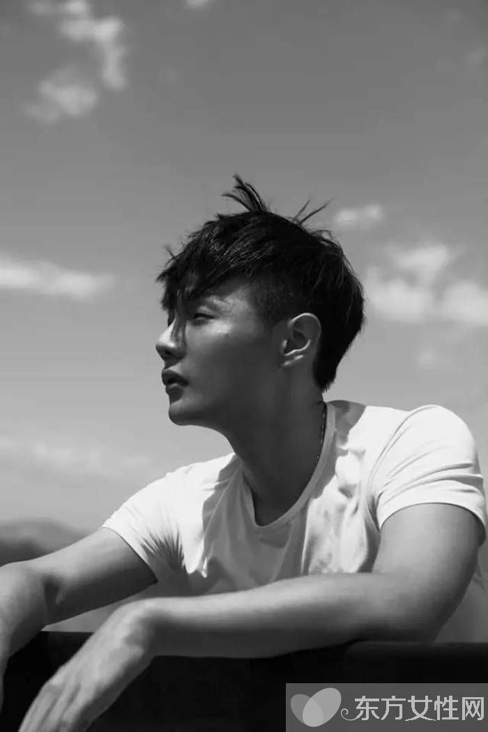 李榮浩楊丞琳公開(kāi)戀情 李榮浩家庭背景驚人