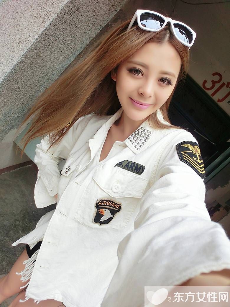 謝夢(mèng)個(gè)人資料簡(jiǎn)介 百里挑一謝夢(mèng)寫(xiě)真照