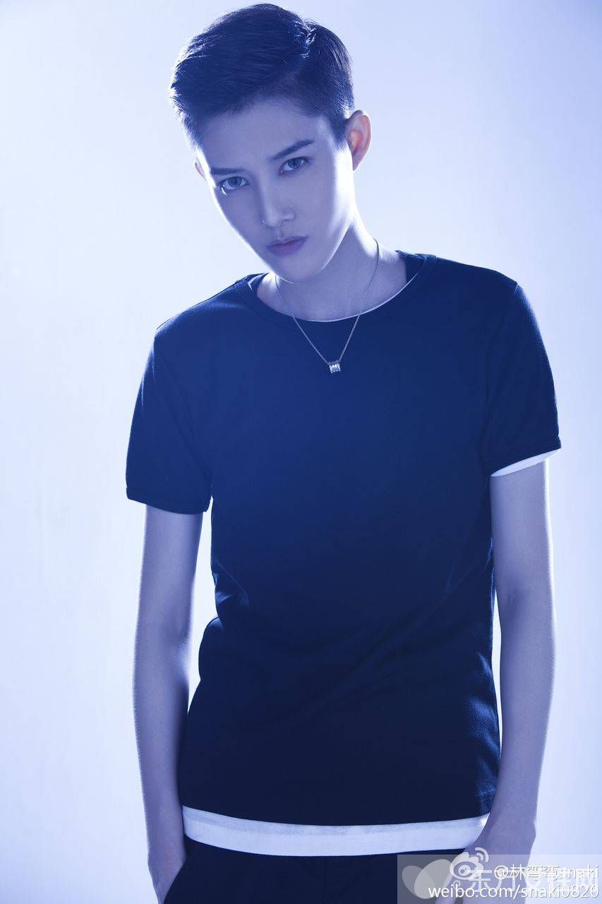 林彎彎是男是女  林彎彎整容前后對比照曝光