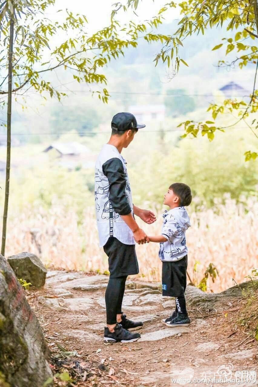 田亮兒子呆萌近照曝光 森蝶抱怨失去寵愛