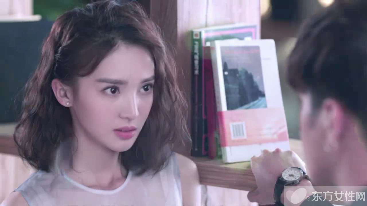 金晨被曝新戀情 金晨男友鄧倫個(gè)人資料